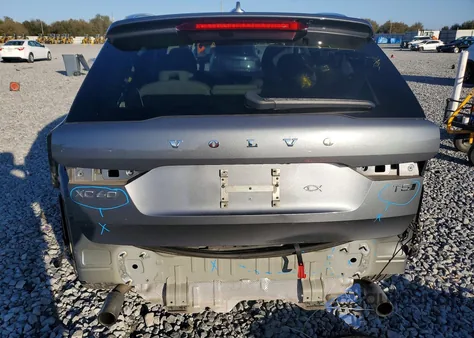 2021 Volvo Xc60 T5 Momentum from USA, damaged, VIN YV4102RK2M1696992